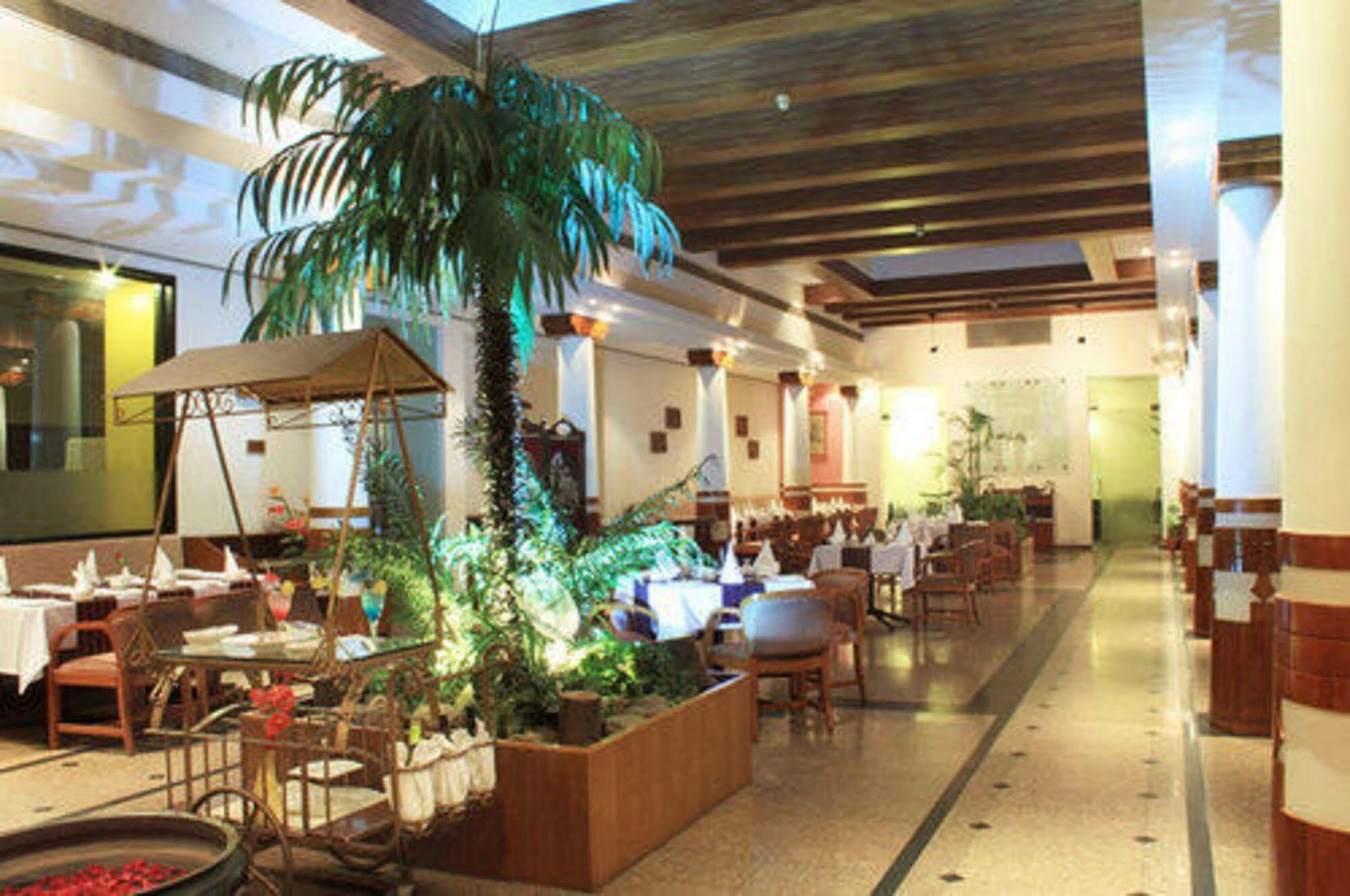 Hotel Maurya Patna Patna  Esterno foto