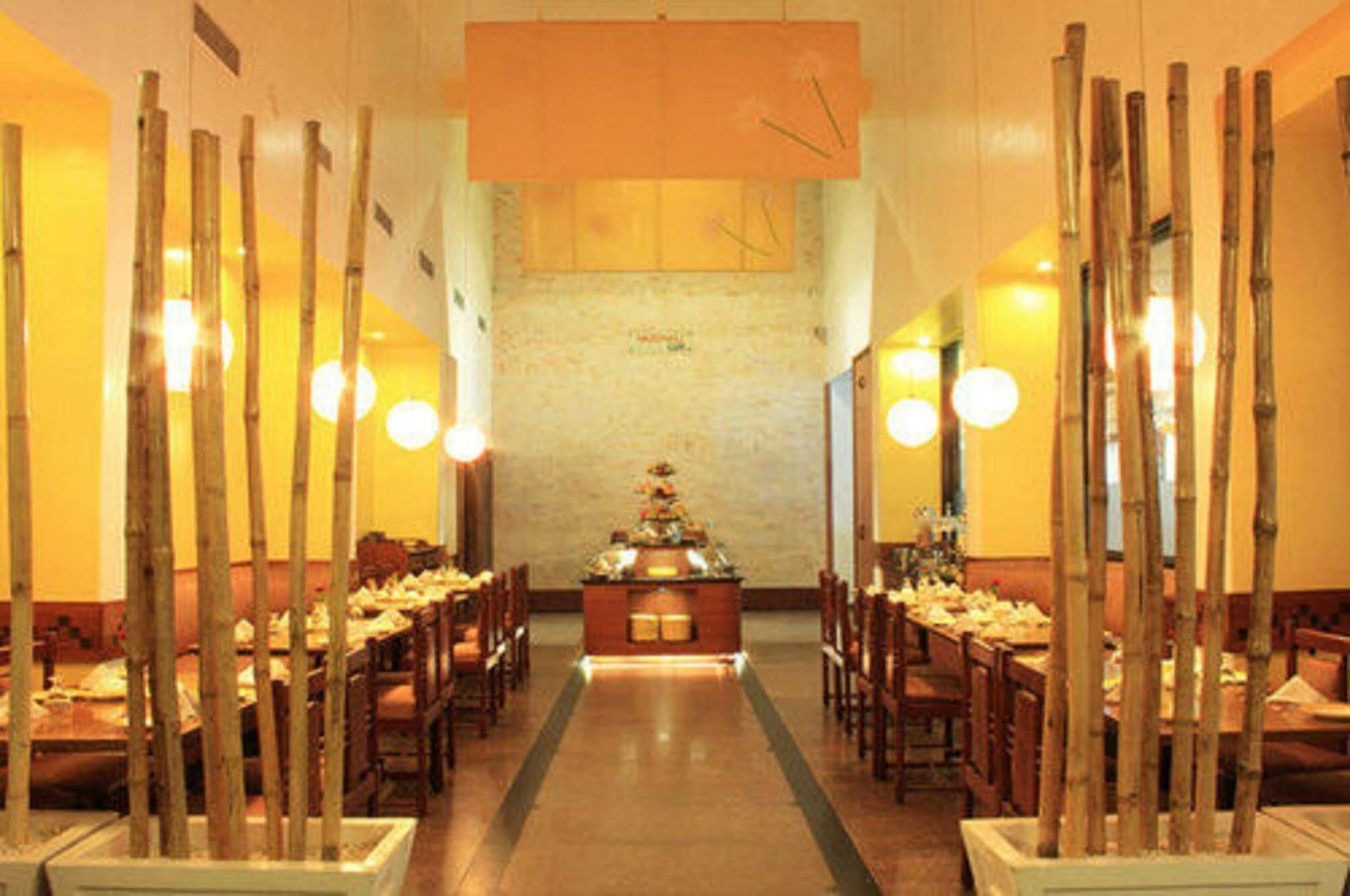 Hotel Maurya Patna Patna  Esterno foto